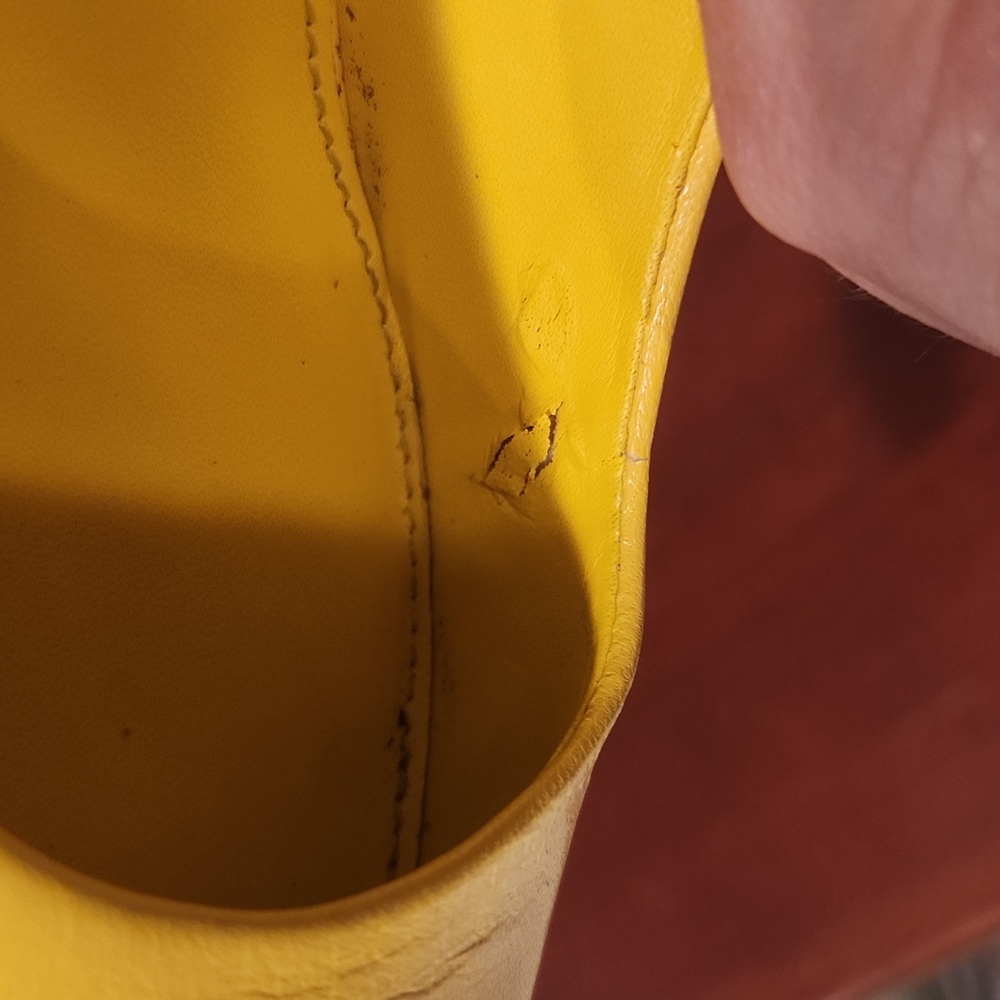 Calvin Klein Yellow Heels💛 - Picture 4 of 7